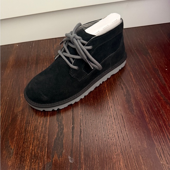 UGG Men's Black Suede Chukka Boots - Picture 1 of 9